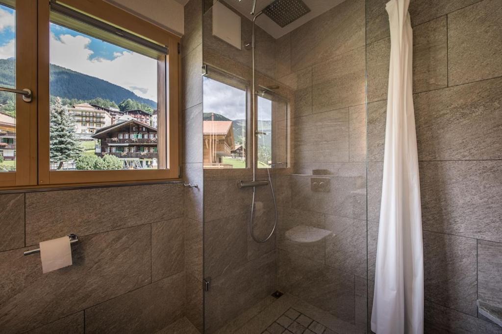 Breithorn Apartment, Eiger North Face View Appartement *
